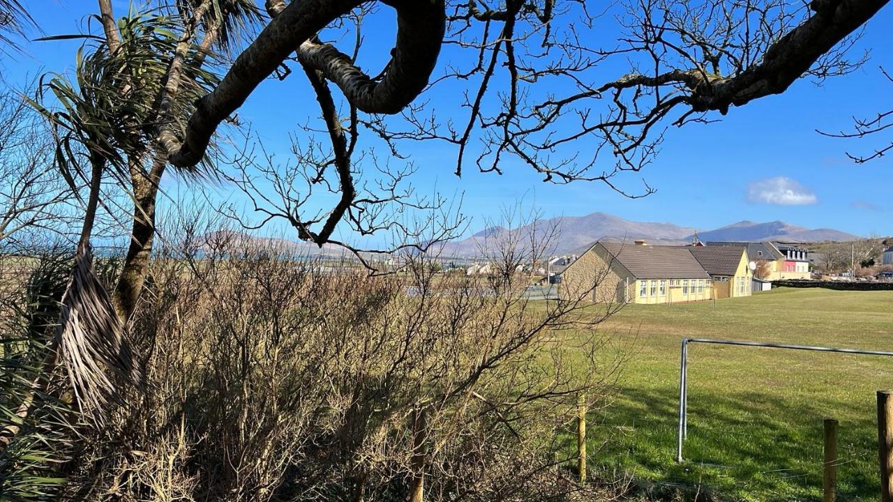 Granville House Apartments & Glamping Site Ballyferriter Exterior photo