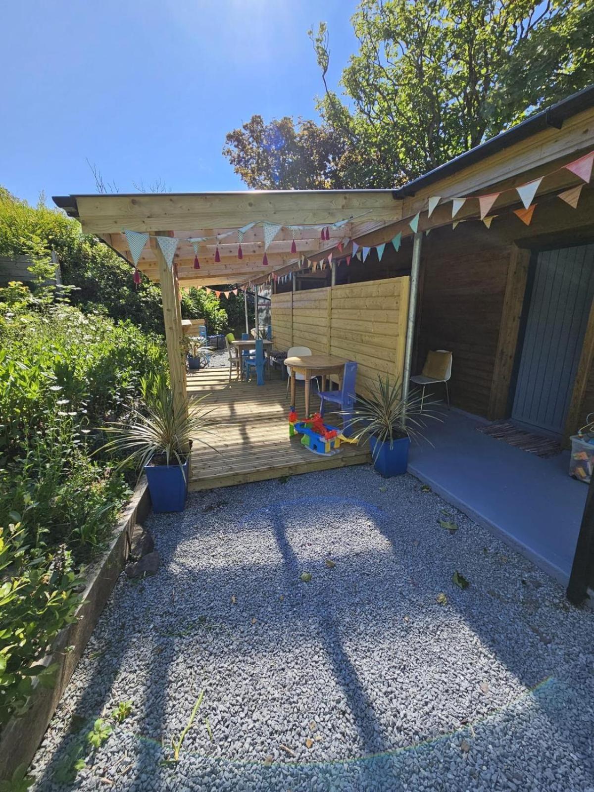 Granville House Apartments & Glamping Site Ballyferriter Exterior photo